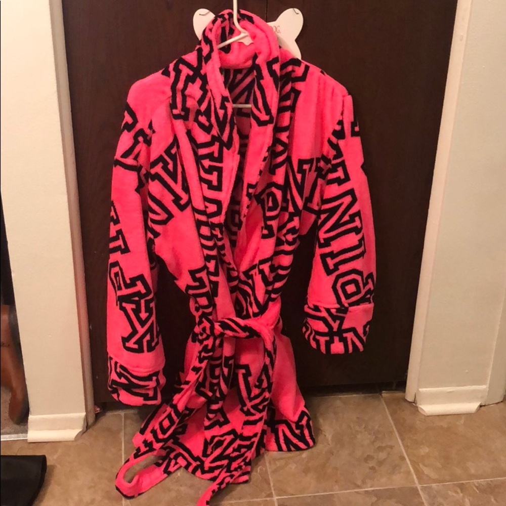 Victoria’s Secret PINK robe